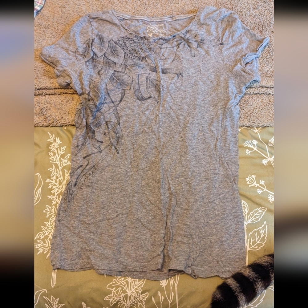 American Eagle Women's Shirt